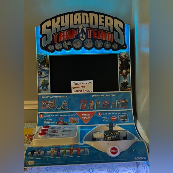 Activision Skylanders Trap Team Walmart Demo Display Unit Game Kiosk/LocalPickup - Picture 2 of 13
